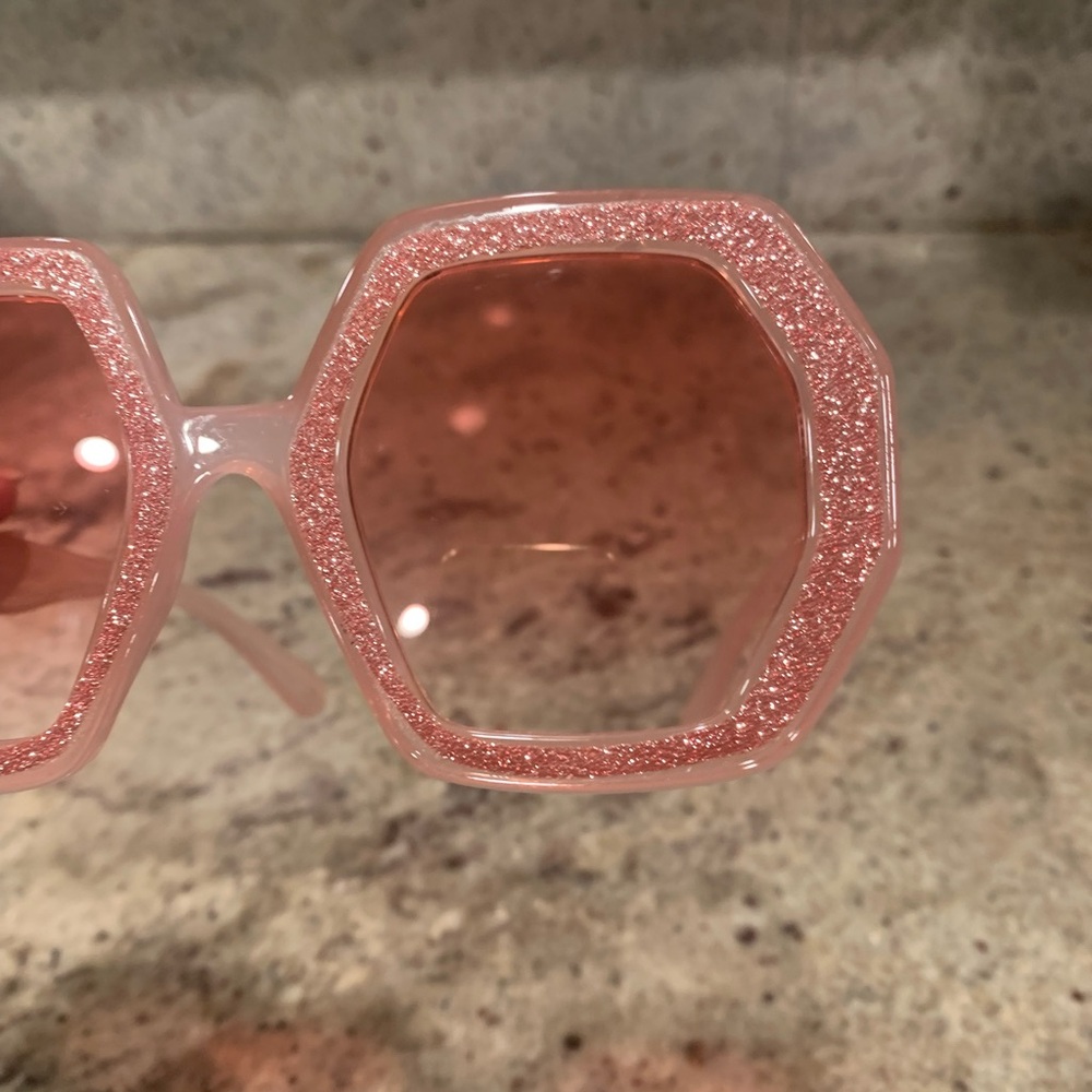 Chic Pink Glitter Sunglasses - Picture 8 of 9